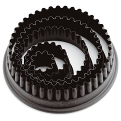 *SET TAGLIAPASTA TONDO FESTONATO 6 PZ IN POLIAMMIDE